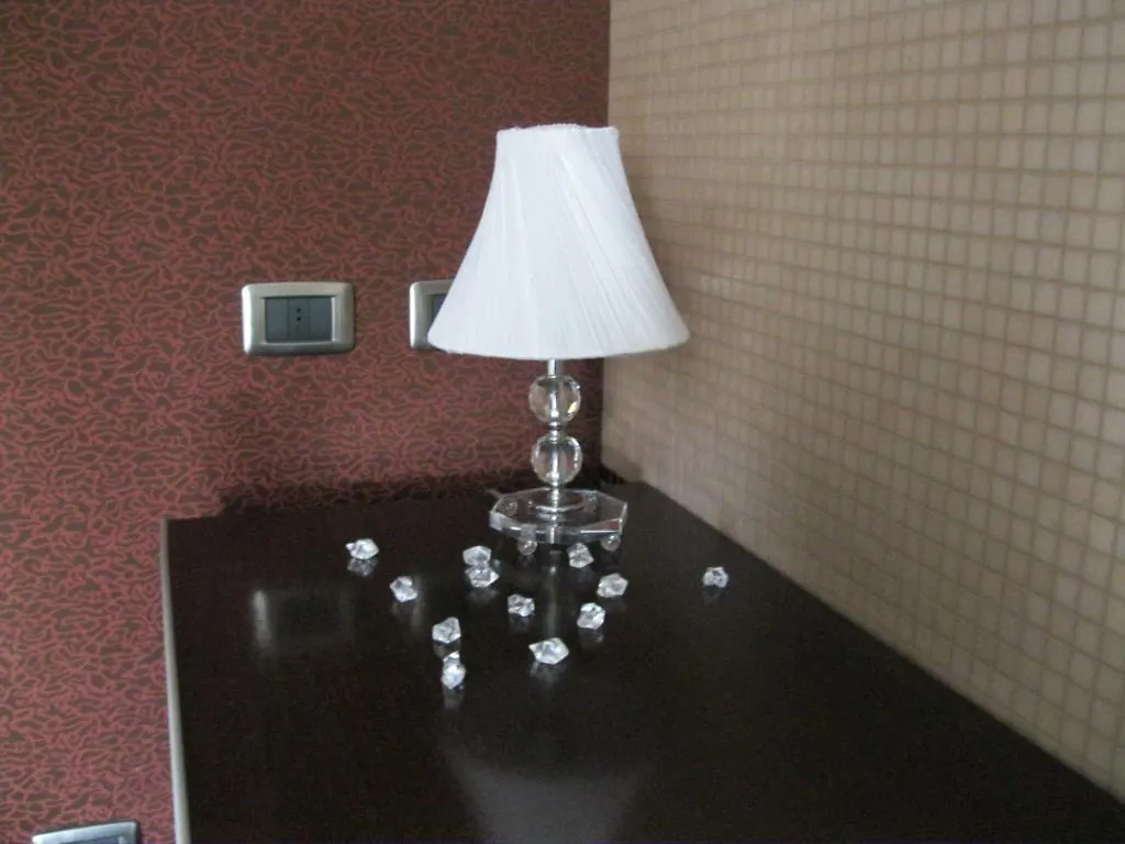Hotel In - Lounge Room Cazzago  Italy